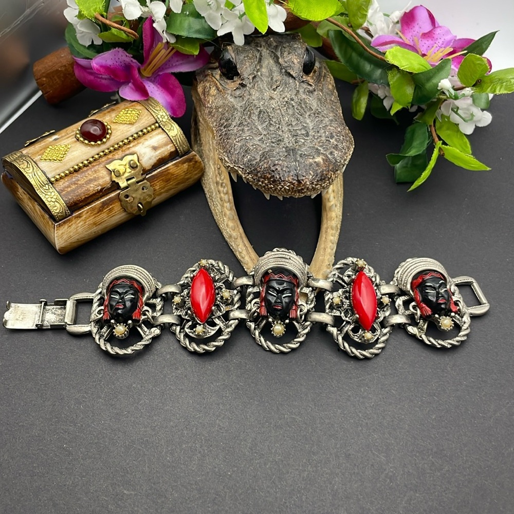 Unsigned Selro Selini princes panel bracelet A23 🔥